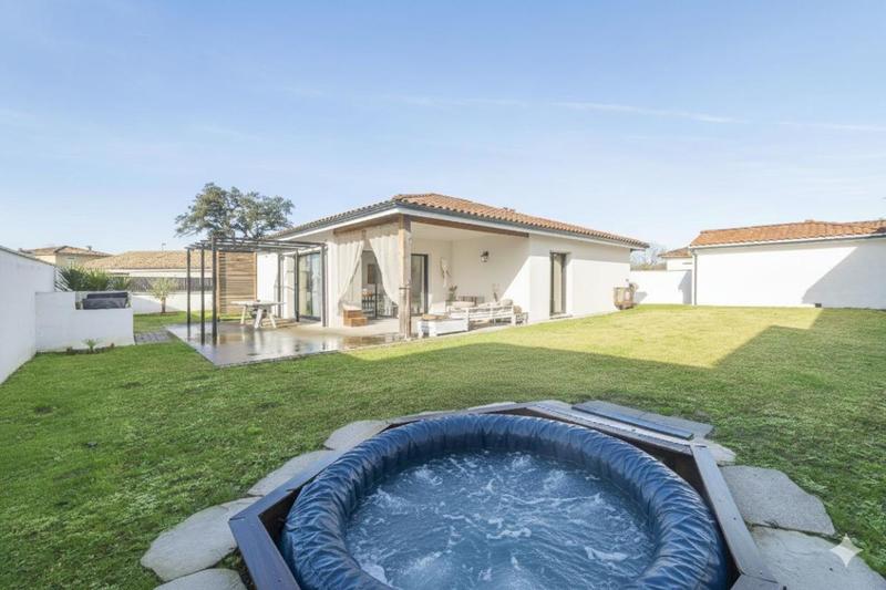 Maison - 97 m² - 4 pièces