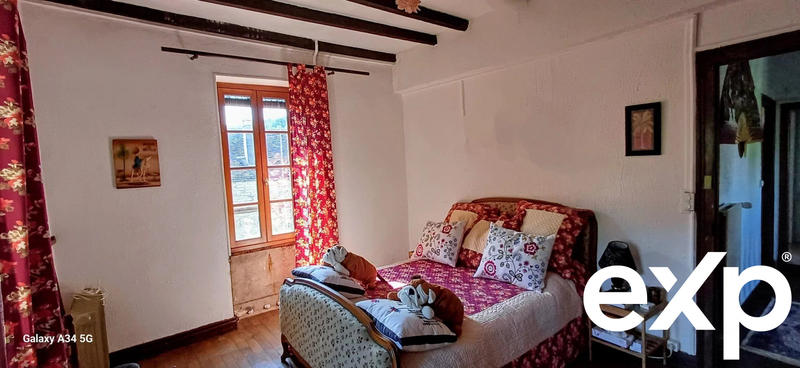 Maison traditionnelle - 88 m² - 4 pièces