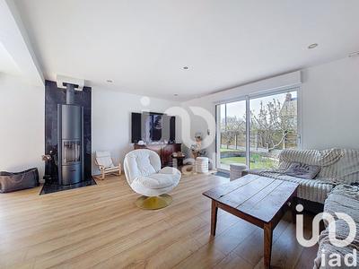 Maison - 200 m² - 9 pièces