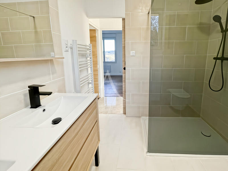 Maison - 86 m² - 4 pièces