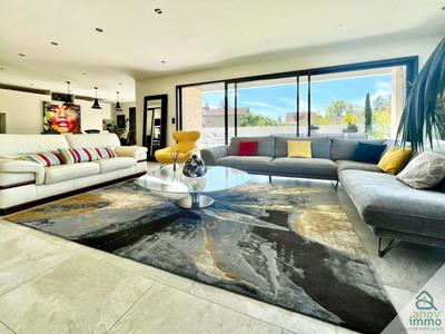 Maison d'architecte - 186 m² - 7 pièces