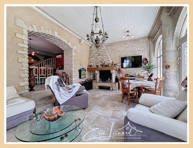 Maison - 182 m² - 7 pièces