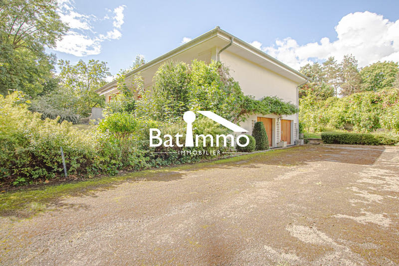 Maison traditionnelle - 134 m² - 6 pièces