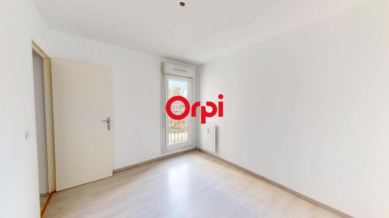 Appartement - 85 m² - 5 pièces