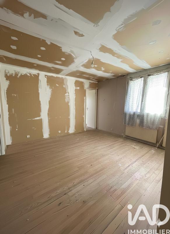 Maison - 220 m² - 5 pièces