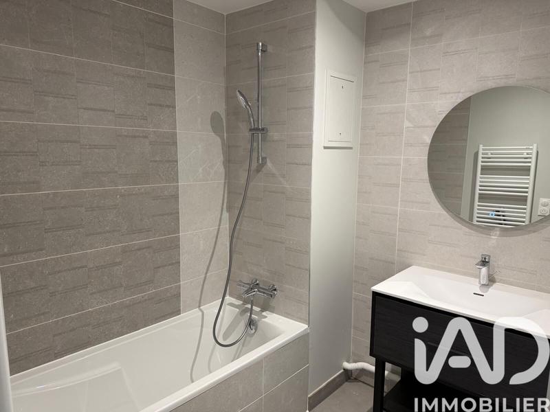 Maison - 240 m² - 5 pièces