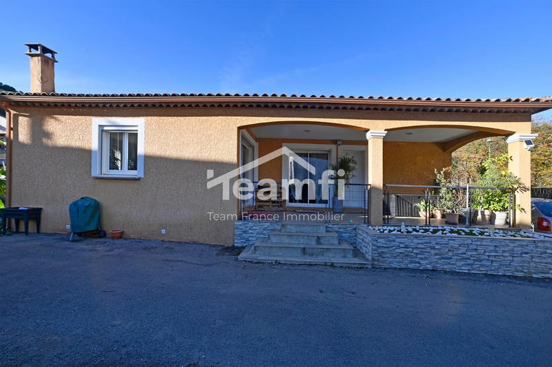 Maison - 115 m² - 4 pièces