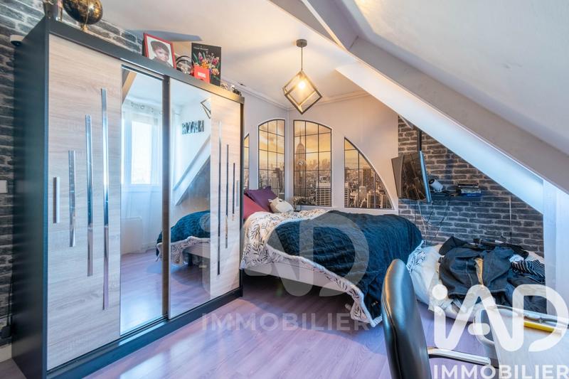 Maison - 134 m² - 7 pièces