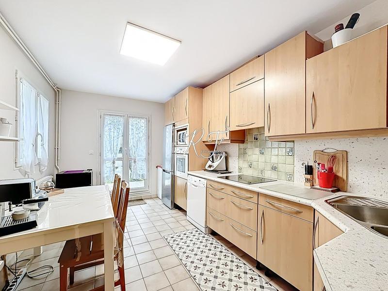 Maison - 95 m² - 5 pièces