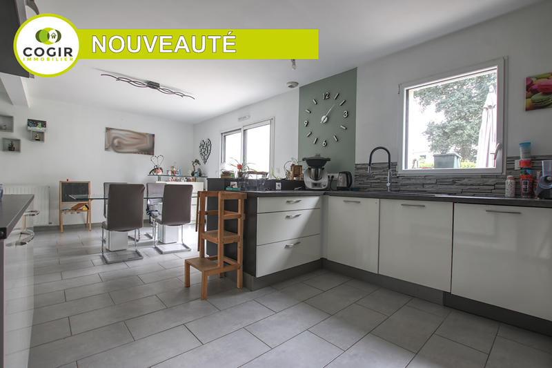 Maison - 97 m² - 5 pièces