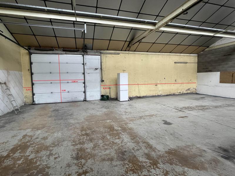 Entrepôt - 351 m²