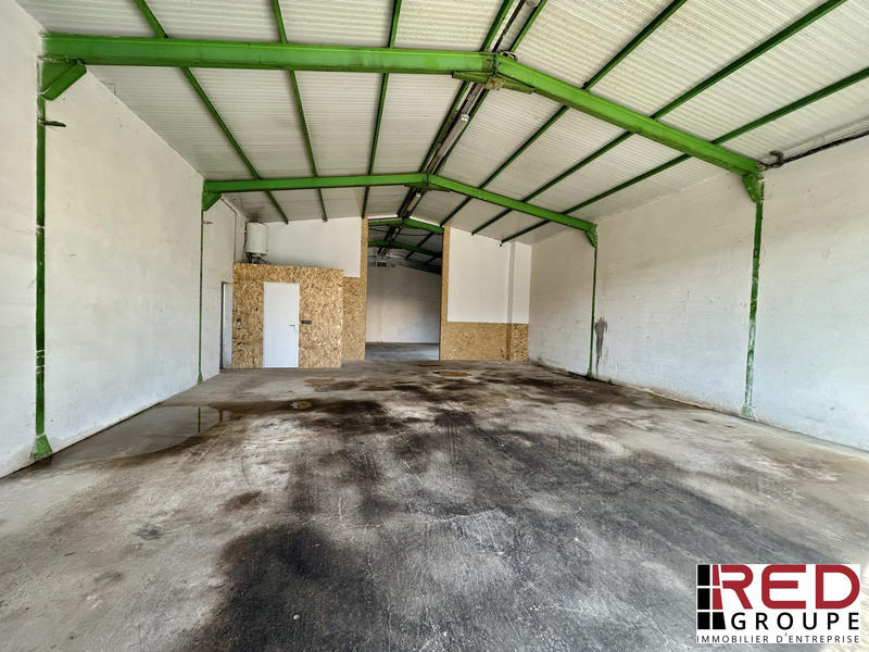 Entrepôt - 150 m²
