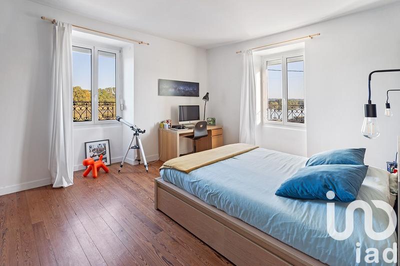 Maison - 200 m² - 7 pièces