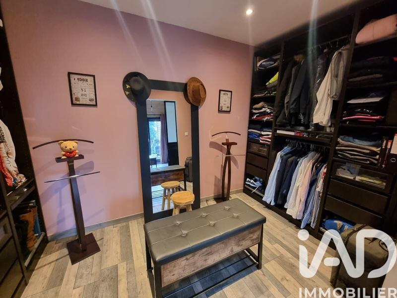 Maison - 185 m² - 8 pièces