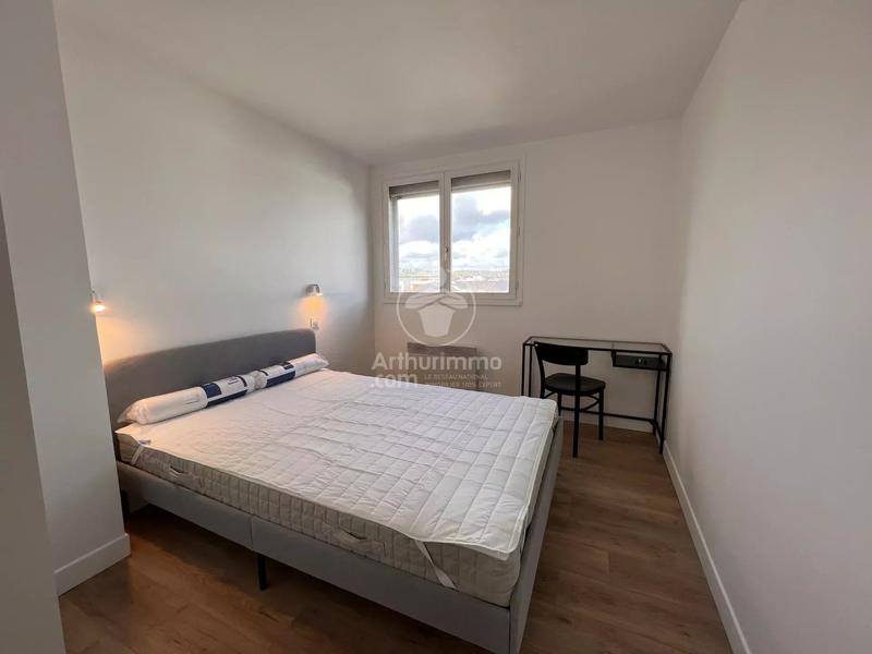 Appartement - 102 m² - 6 pièces