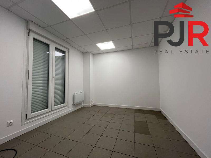 Local d'activités - 285 m²