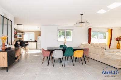 Maison contemporaine - 120 m² - 4 pièces