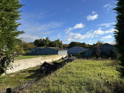 Parking / Garage - 4 500 m²