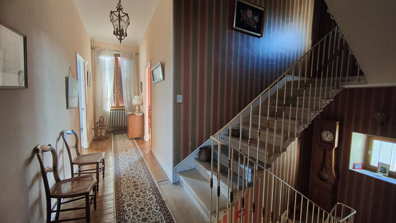 Maison bourgeoise - 137 m² - 6 pièces