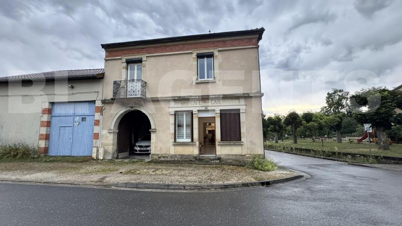 Maison de village - 160 m² - 7 pièces