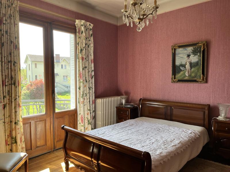 Maison - 186 m² - 4 pièces