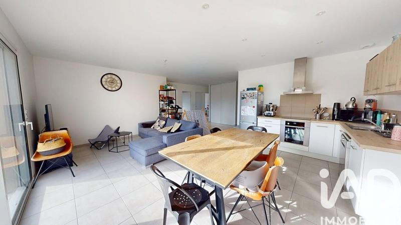 Maison - 90 m² - 5 pièces