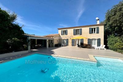 Villa - 134 m² - 6 pièces