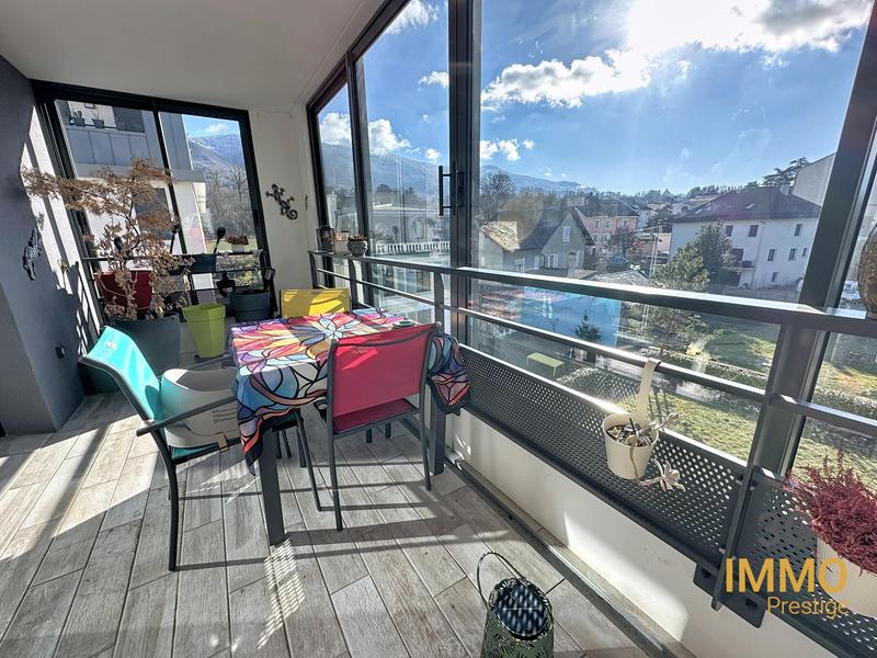 Appartement - 82 m² - 3 pièces