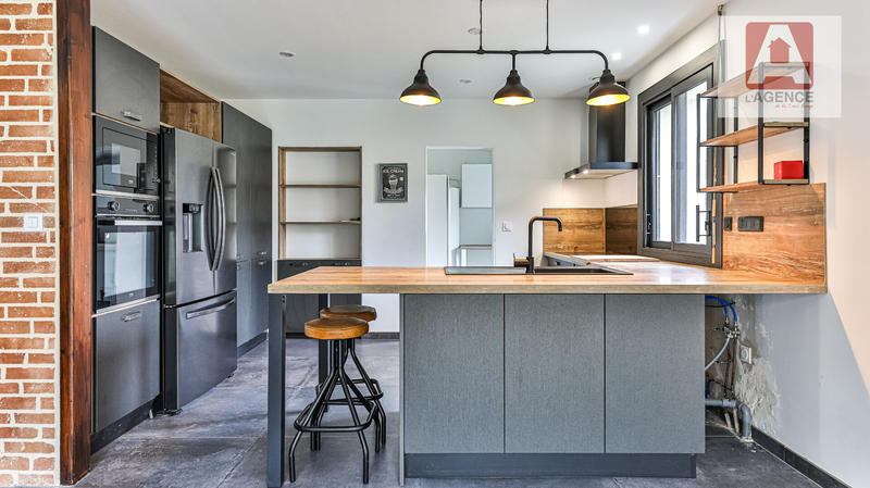 Maison - 144 m² - 5 pièces