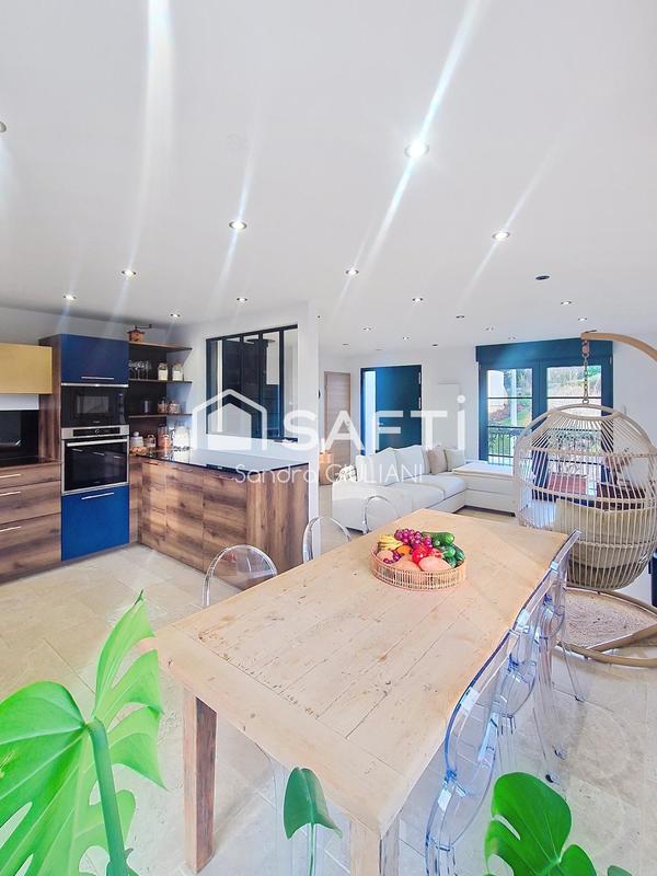 Maison - 110 m² - 5 pièces