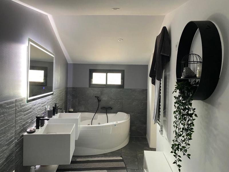 Villa - 232 m² - 8 pièces