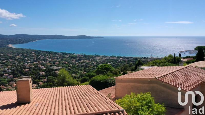 Maison - 180 m² - 6 pièces