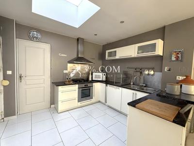 Maison - 92 m² - 4 pièces