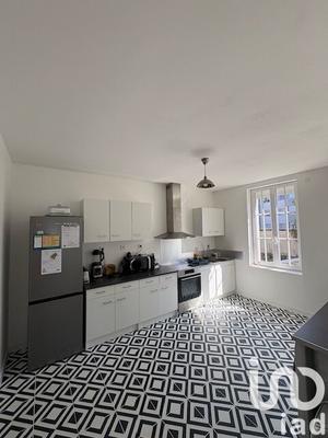 Maison de ville - 92 m² - 6 pièces