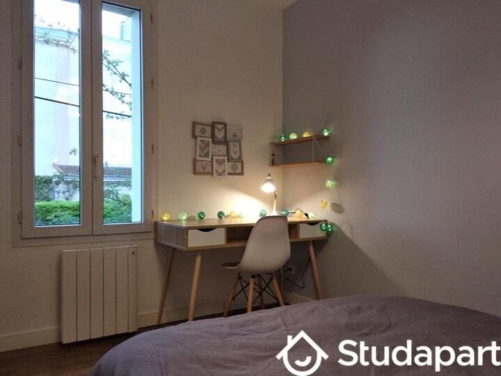 Chambre - 11 m² - 1 pièce