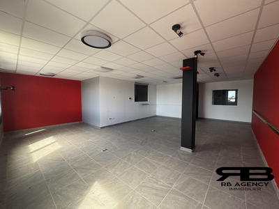 Local d'activités - 118 m²