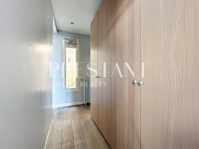 Appartement - 190 m² - 6 pièces