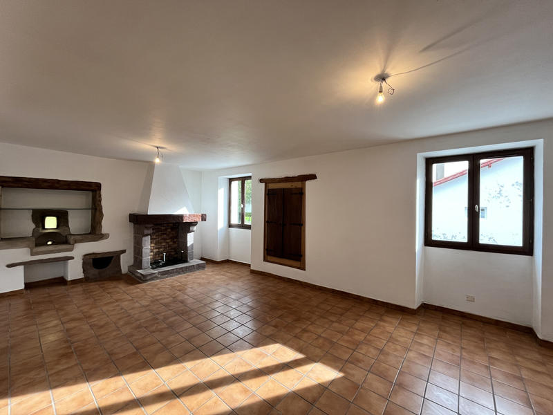 Maison - 93 m² - 5 pièces