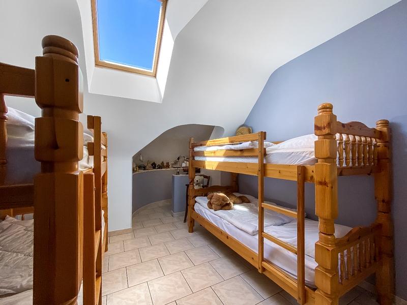 Maison - 224 m² - 9 pièces