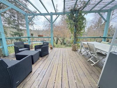 Maison - 180 m² - 7 pièces