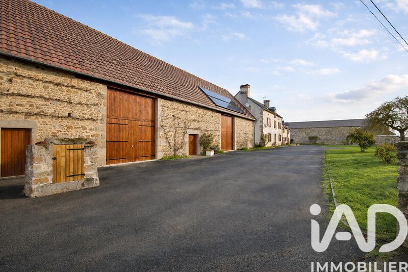 Maison de campagne - 278 m² - 10 pièces