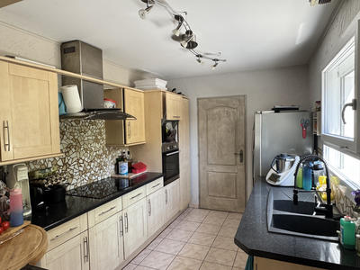 Maison - 140 m² - 7 pièces