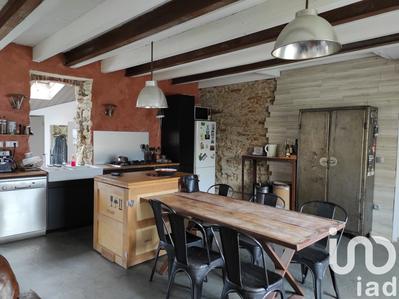 Maison - 150 m² - 7 pièces