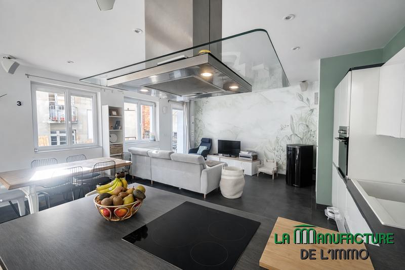 Triplex - 121 m² - 5 pièces