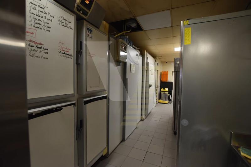 Fonds de commerce - 220 m²