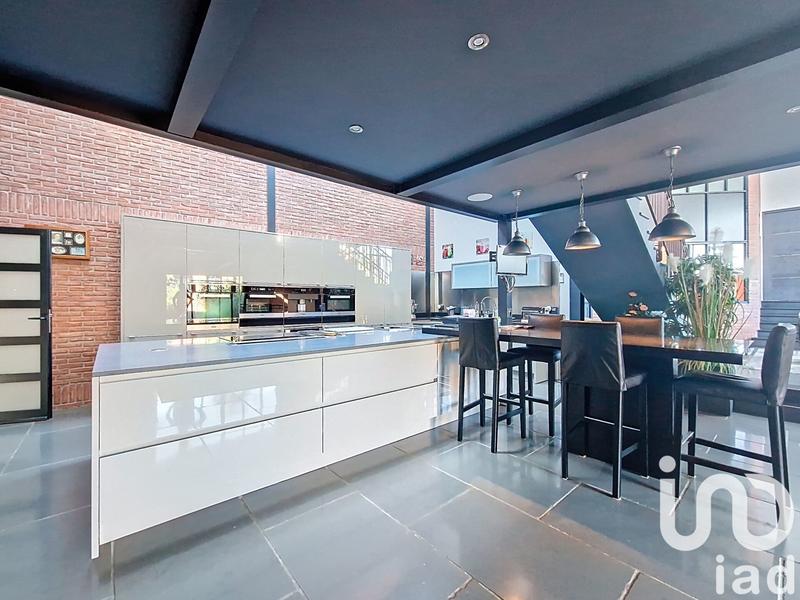 Maison de maîtres - 750 m² - 14 pièces