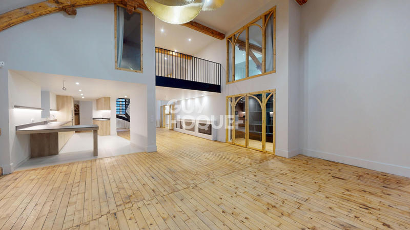 Appartement - 249 m² - 5 pièces