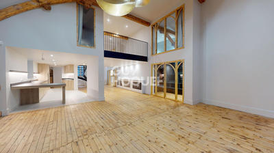 Appartement - 249 m² - 5 pièces