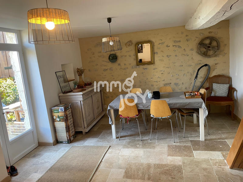 Maison - 230 m² - 11 pièces