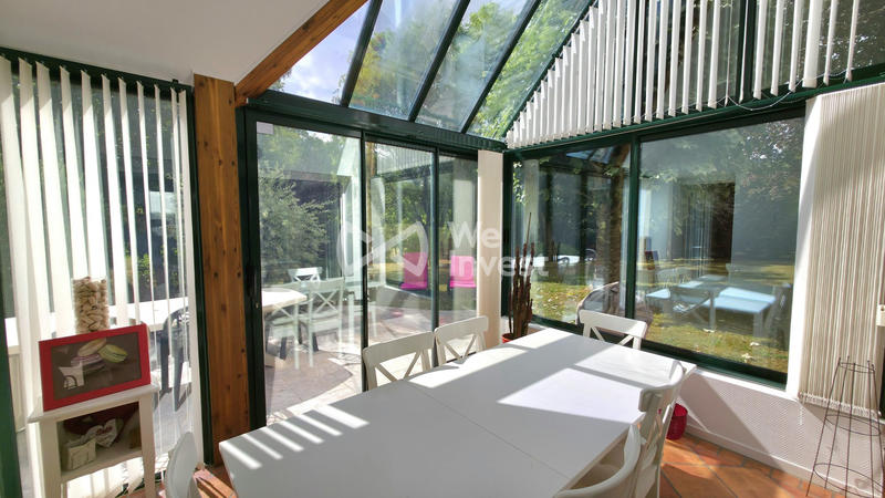 Maison - 180 m² - 7 pièces